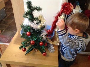 Read more about the article Christmas Tree Decorating